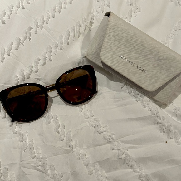 Michael Kors Brown Glasses Great Condition - Picture 1 of 5